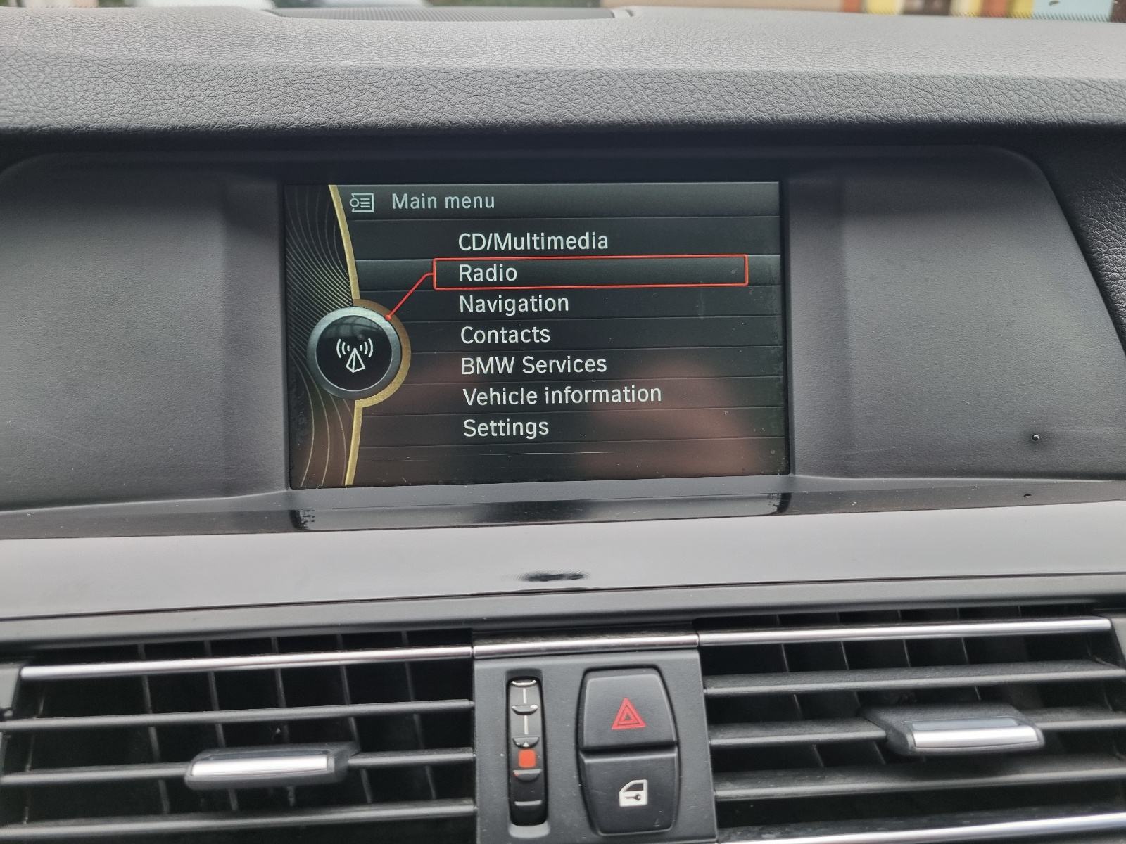 BMW SERIJA 5 520d-1 VL-8 BRZINA+F1-2xPARK SENZORI-CRNI KROV-NOVI LANAC, fotografija 14