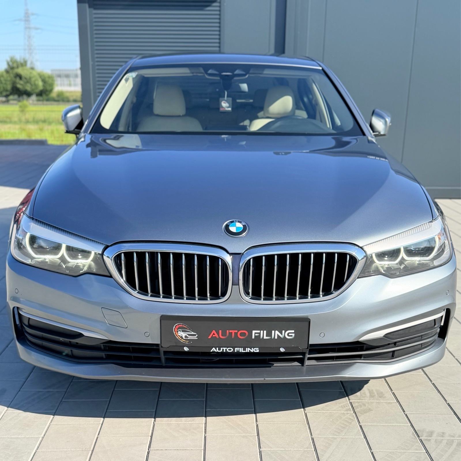 BMW serija 5 520d *ADVANTAGE*NAVI*KOŽA*18”ALU*, fotografija 7
