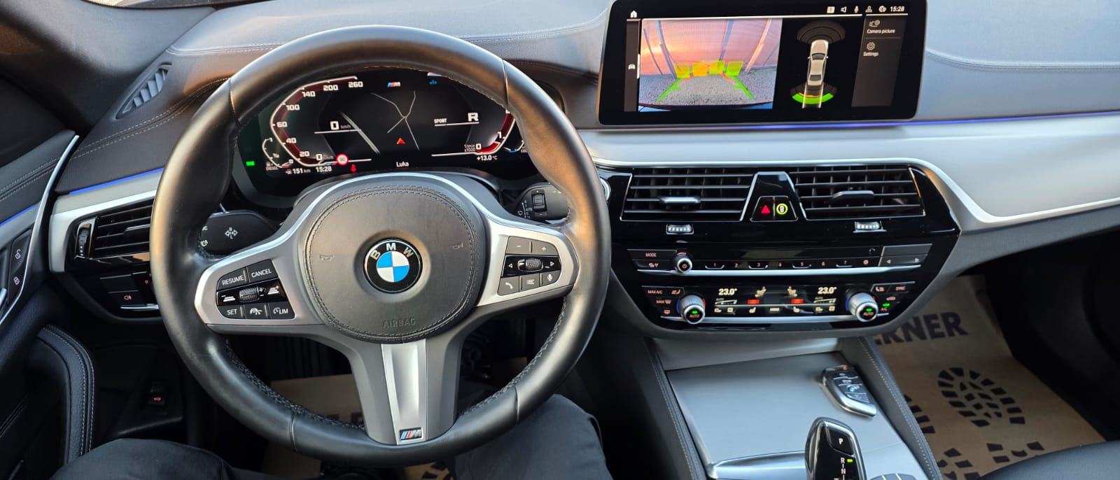 BMW serija 5 520d aut. Luxury line - MOGUĆNOST LEASINGA I JAMSTVA, fotografija 9