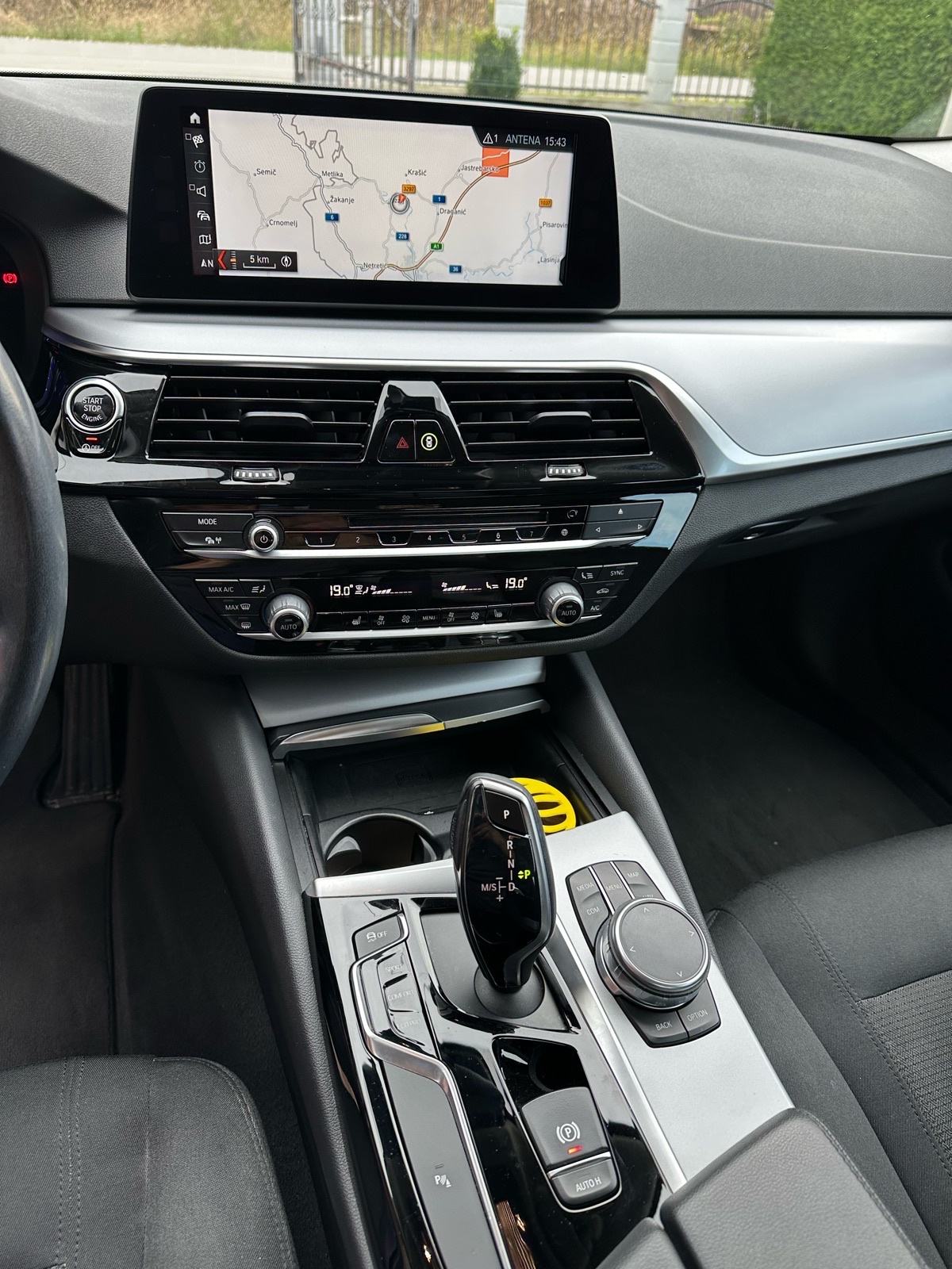 BMW G30 520D 2018G, fotografija 11