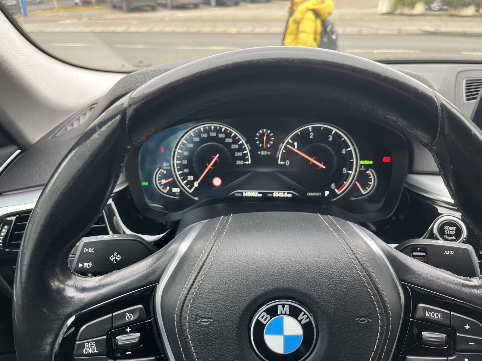 BMW serija 5 520d Automatik 4x4 Xdrive NAVI,KOŽA,KAMERA, fotografija 17