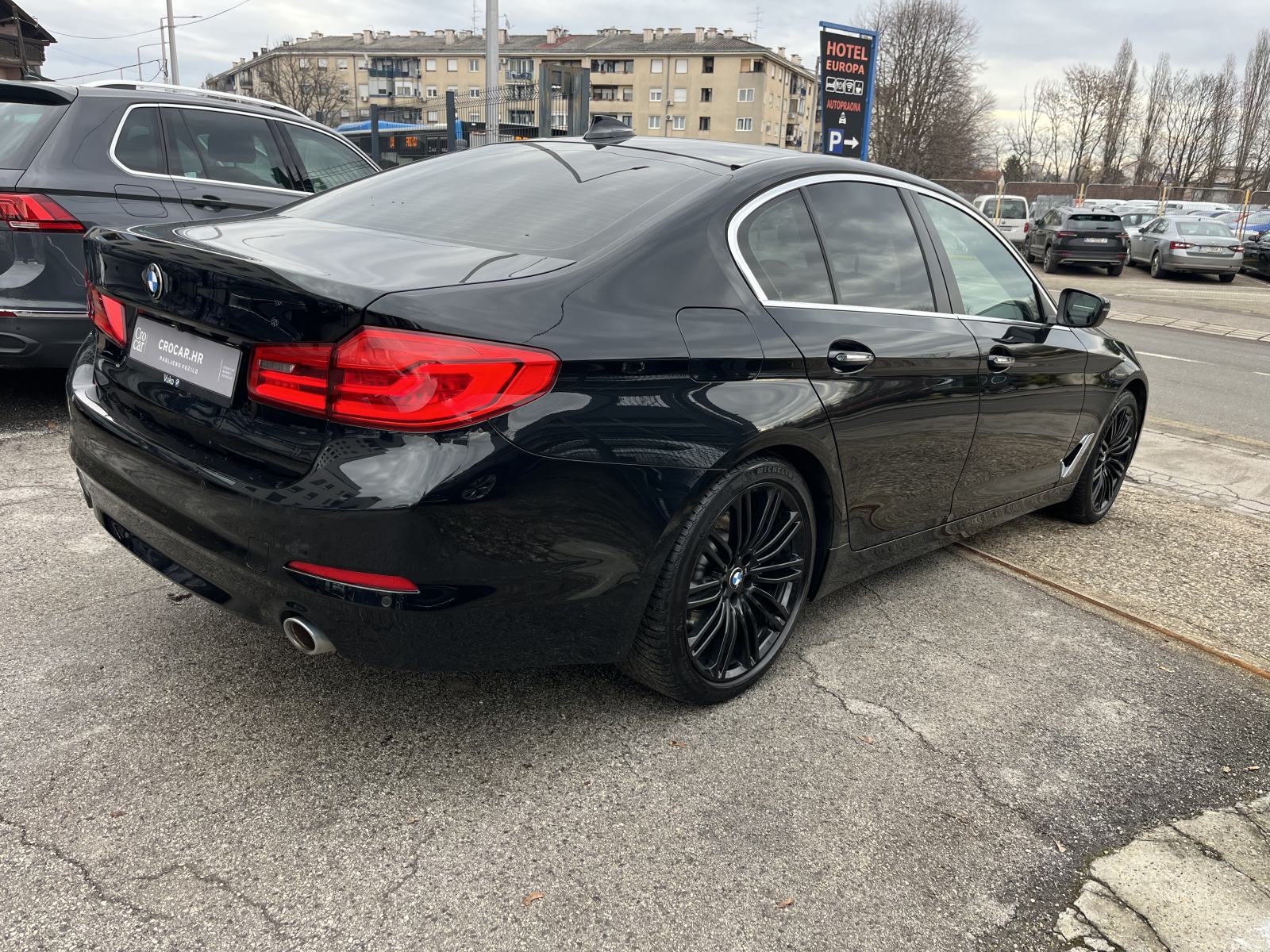 BMW serija 5 520d Automatik 4x4 Xdrive NAVI,KOŽA,KAMERA, fotografija 7