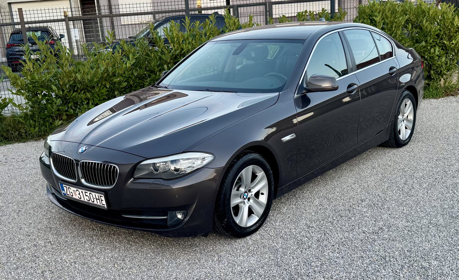 BMW serija 5 520d automatik - IZVRSNO STANJE -, fotografija 3