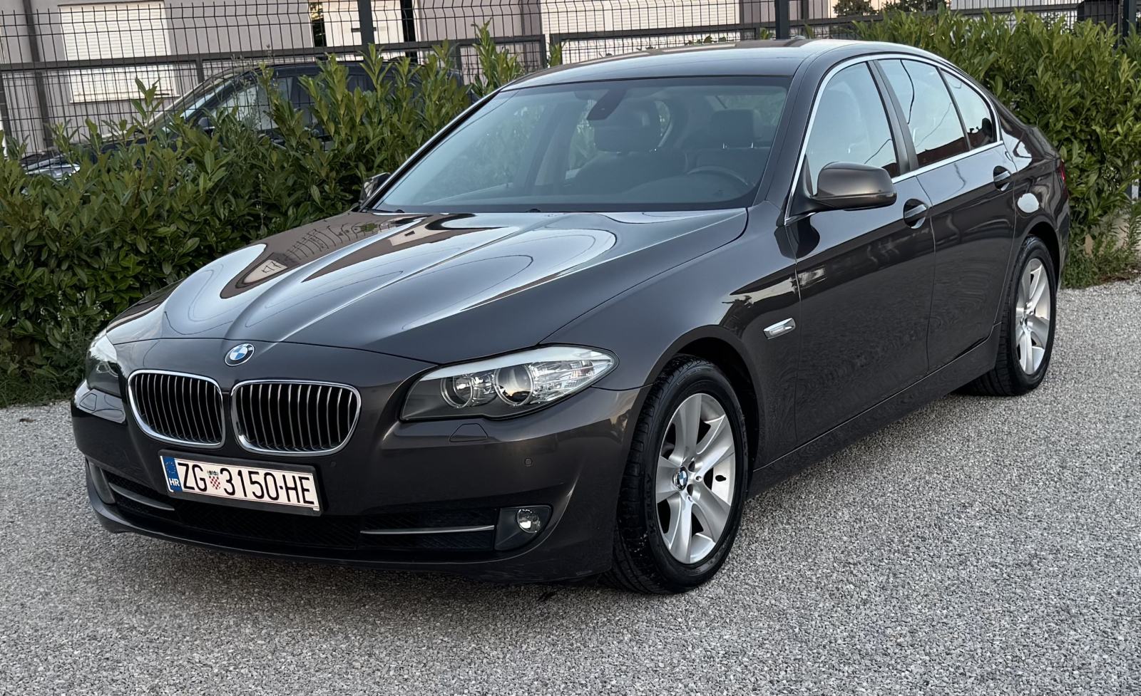 BMW serija 5 520d automatik - IZVRSNO STANJE -, fotografija 4