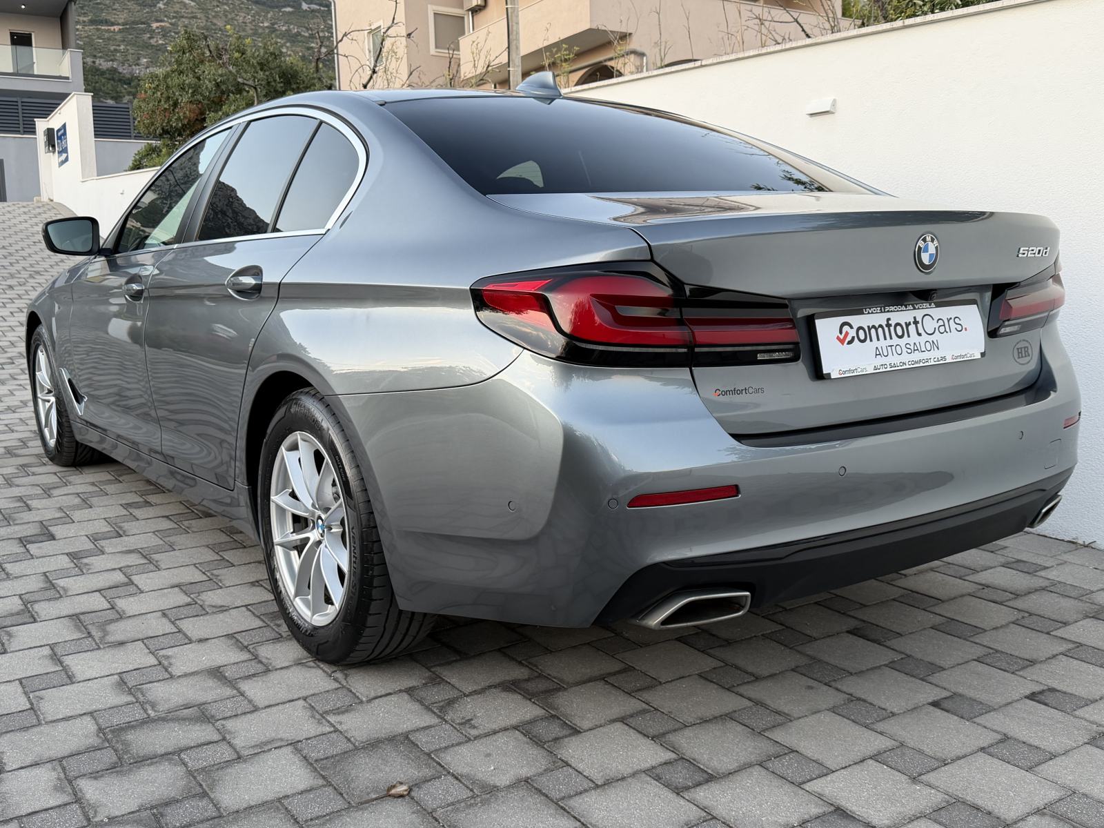 BMW serija 5 520d~Automatik~Led Adaptive~Virtual~Koža~Servisna~Jamstvo, fotografija 5