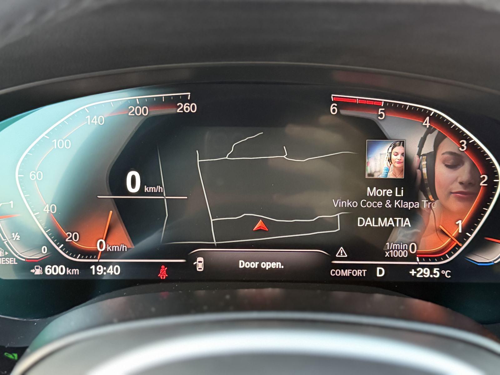 BMW serija 5 520d~Automatik~Led Adaptive~Virtual~Koža~Servisna~Jamstvo, fotografija 19
