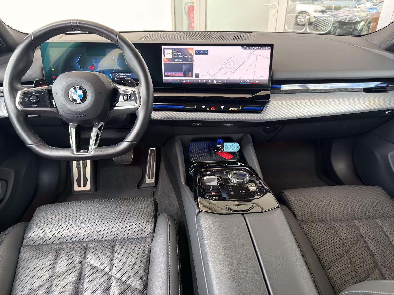 BMW serija 5 520d Automatik, M Sport, fotografija 6