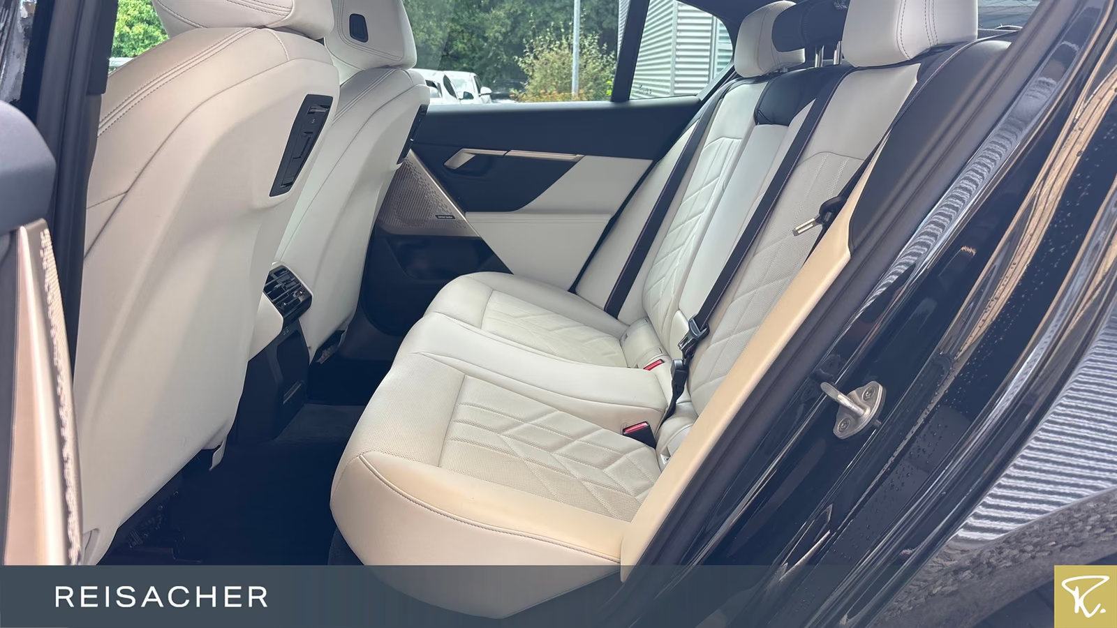 BMW serija 5 520d Automatik, M Sport, fotografija 9