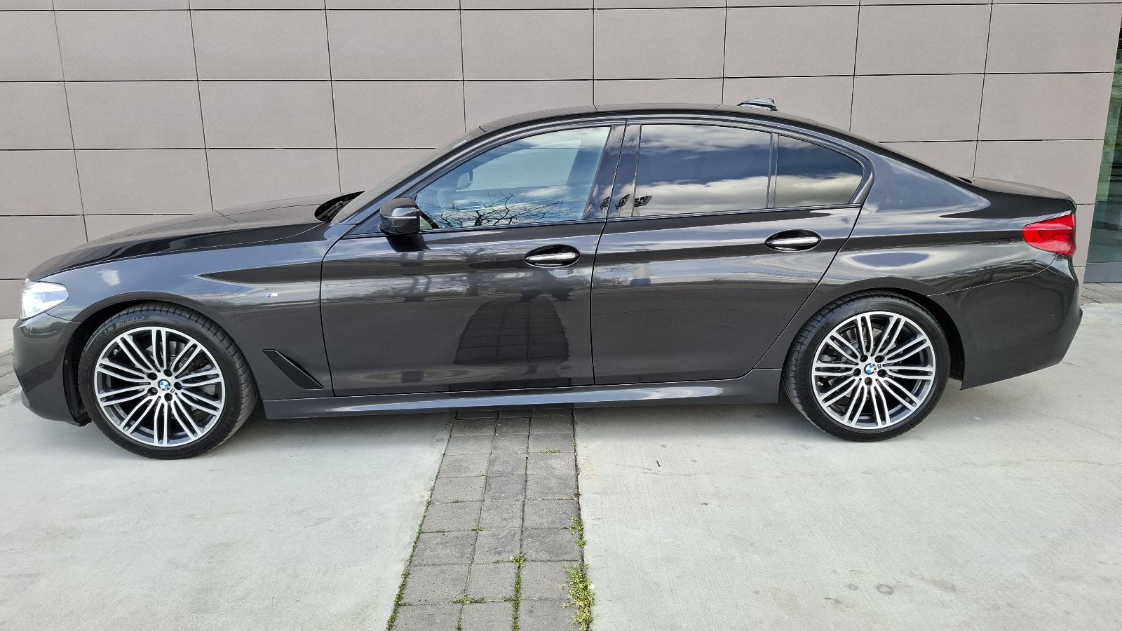 BMW serija 5 520d automatik /M-sport/, fotografija 4