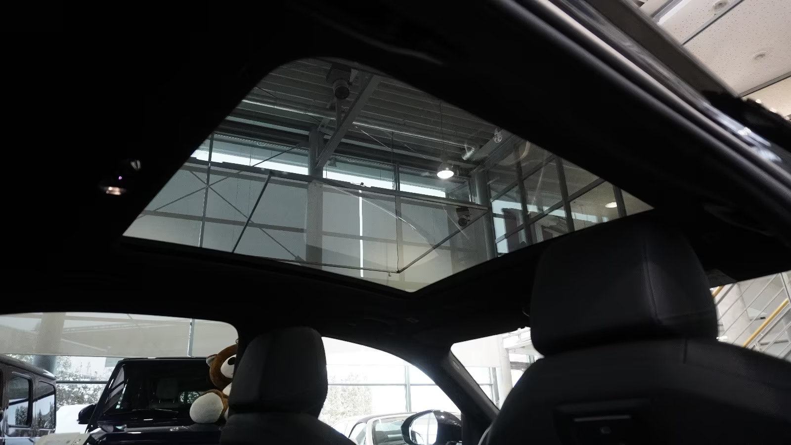 BMW serija 5 520d Automatik, M Sport, xDrive, fotografija 10