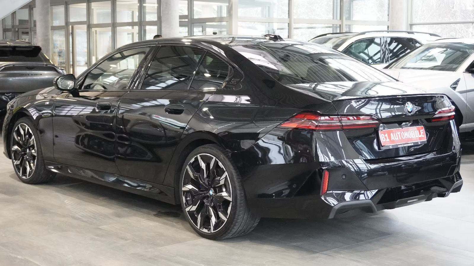 BMW serija 5 520d Automatik, M Sport, xDrive, pogled izvana - slika 2