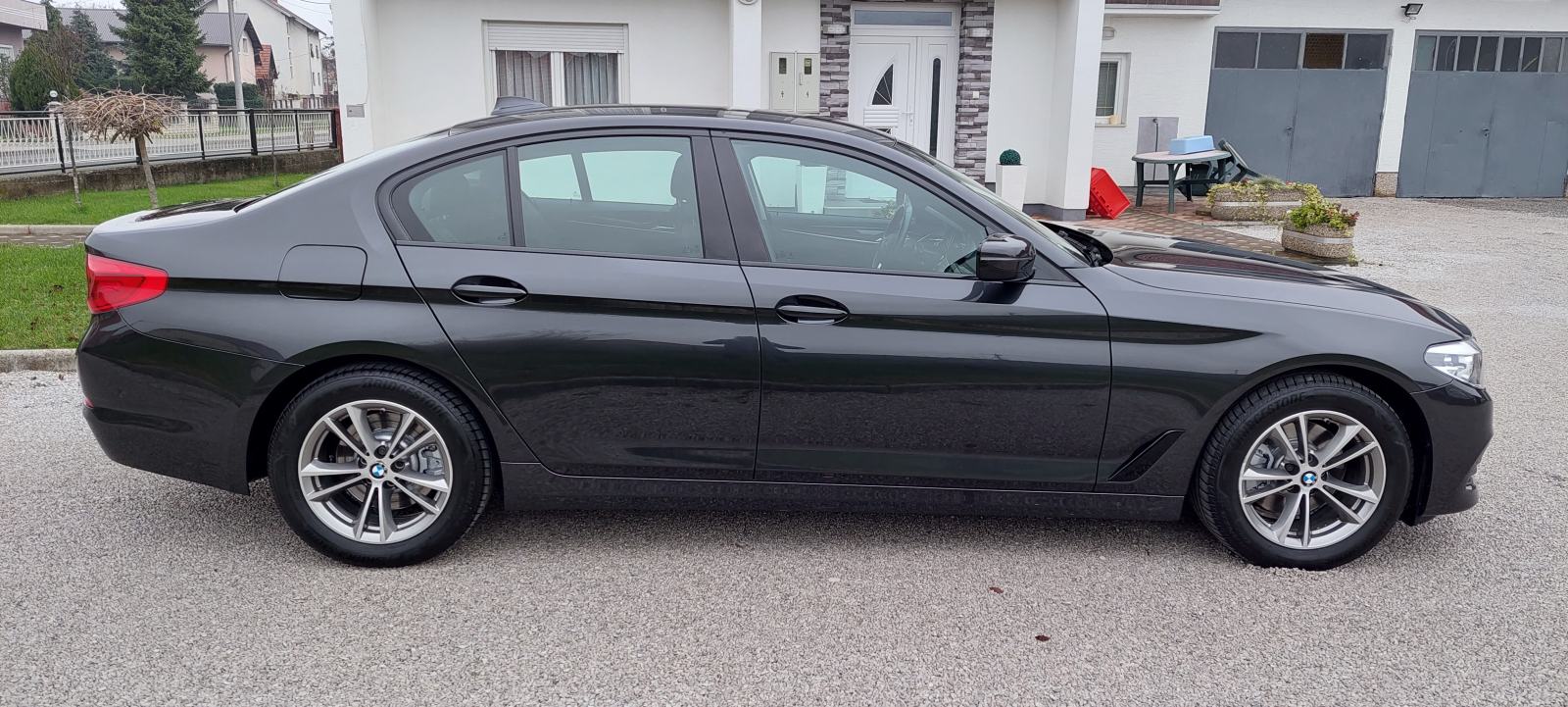 BMW serija 5 520d Automatik, Profi navigacija,kamera dr.opreme, fotografija 9