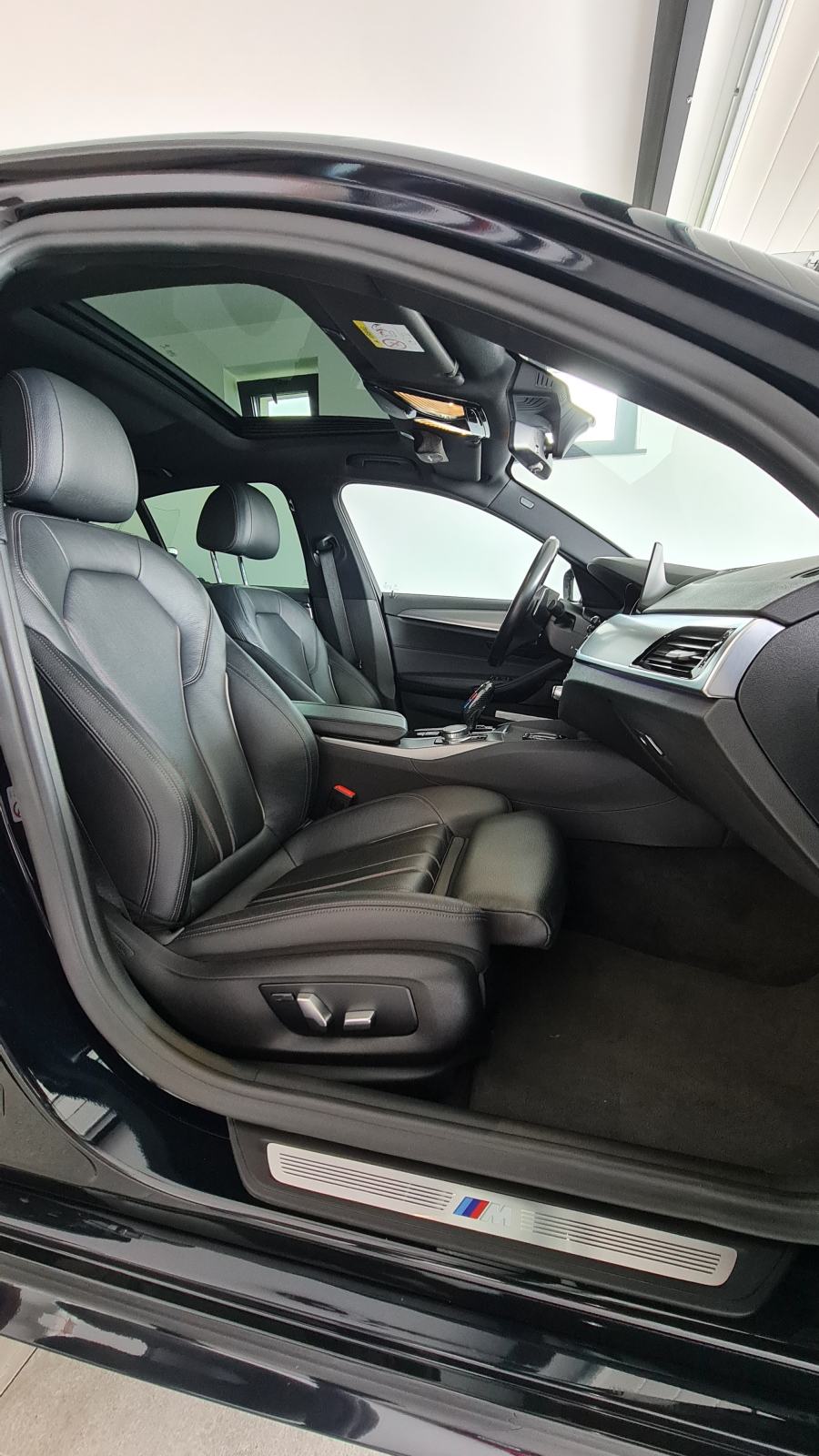 BMW 520d x-drive,3 x M paket - siber - head up - koža - 360 kam, fotografija 8