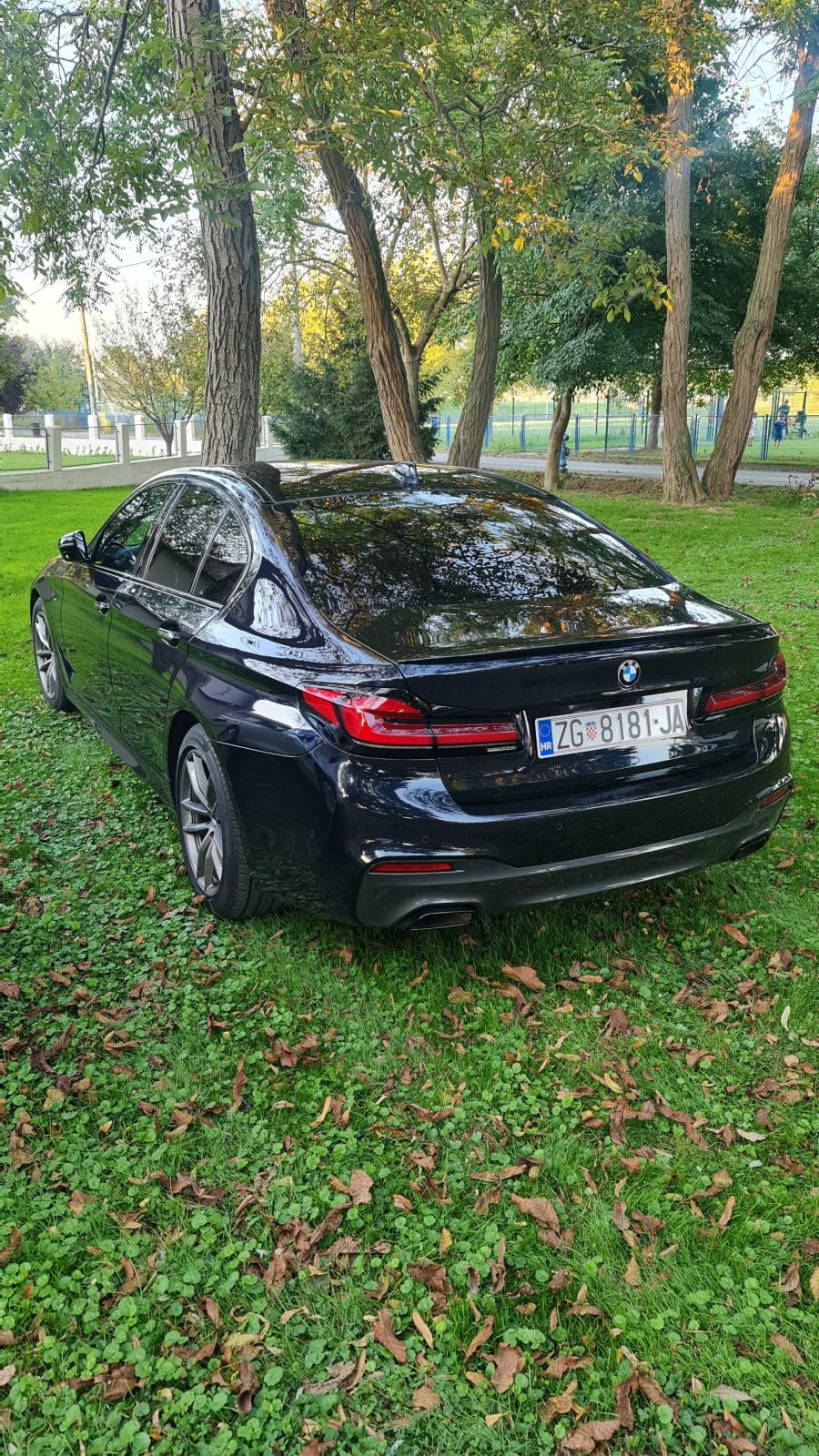 BMW 520d x-drive,3 x M paket - siber - head up - koža - 360 kam, fotografija 5