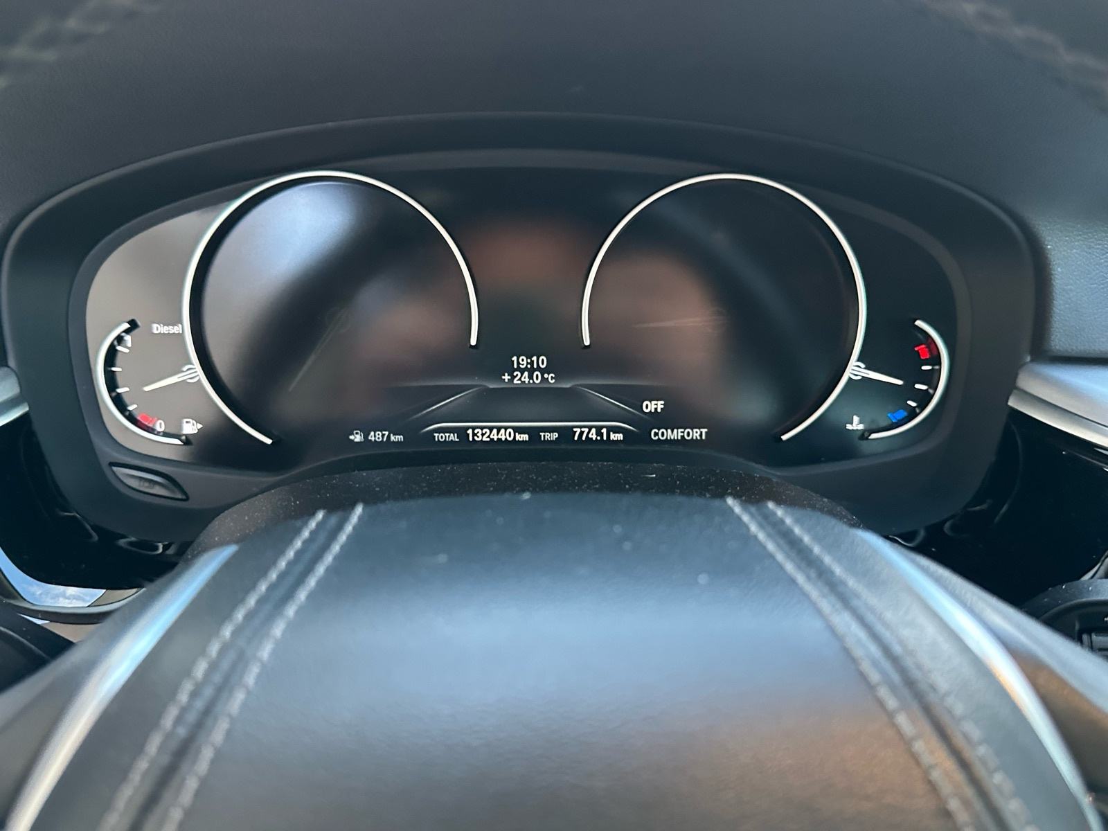 BMW serija 5 520d automatik / reg punu godinu dana, fotografija 10