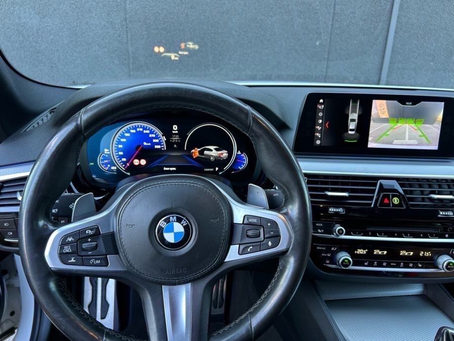 BMW G30 520d M-Paket + M-Perfomance Soft close Head Up Keyless, fotografija 14