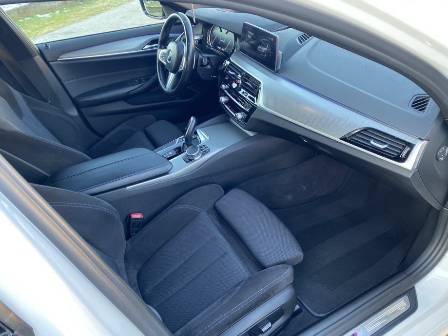 BMW G30 520d M-Paket + M-Perfomance Soft close Head Up Keyless, fotografija 17
