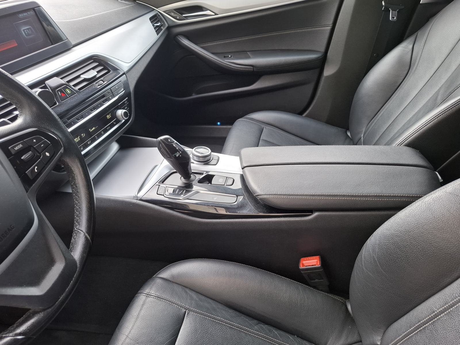 BMW serija 5 520d automatik, fotografija 10
