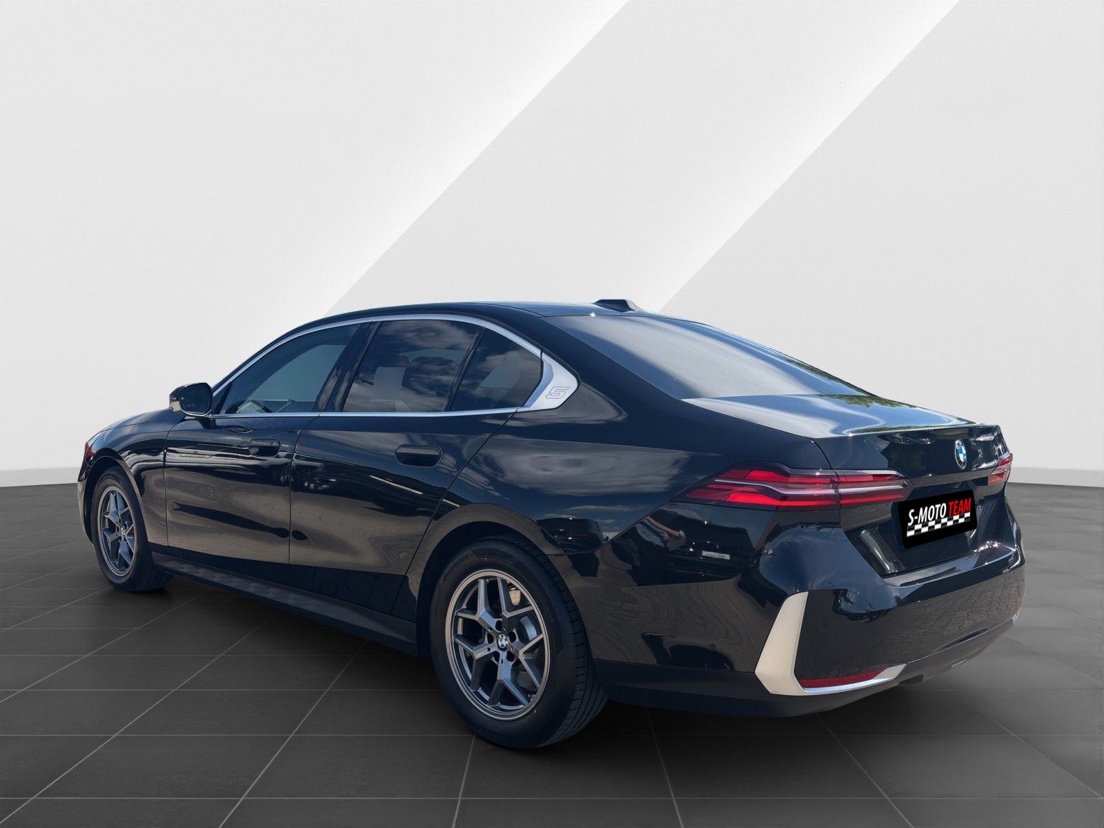 BMW serija 5 520d, fotografija 5
