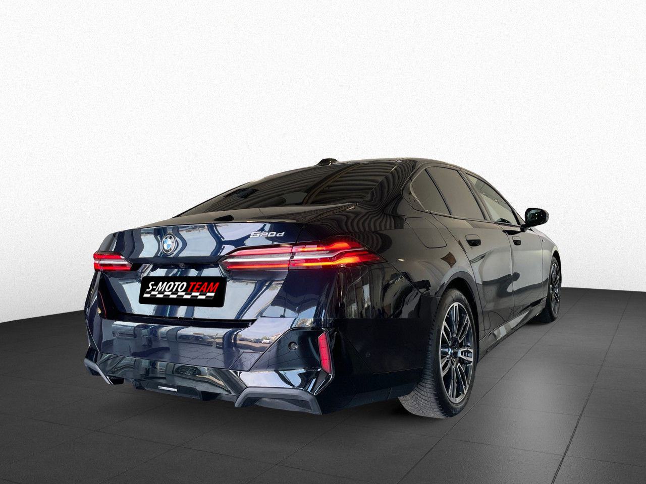 BMW serija 5 520d M Sport, fotografija 4