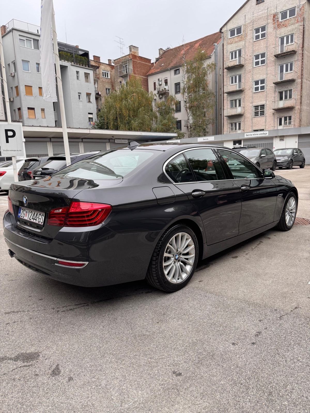 BMW serija 5 520d automatik, fotografija 6