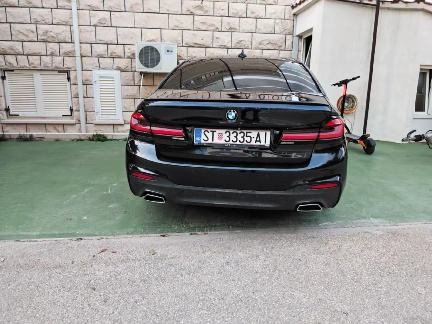 BMW serija 5 520d automatik full M paket , nappa moca koža, fotografija 10