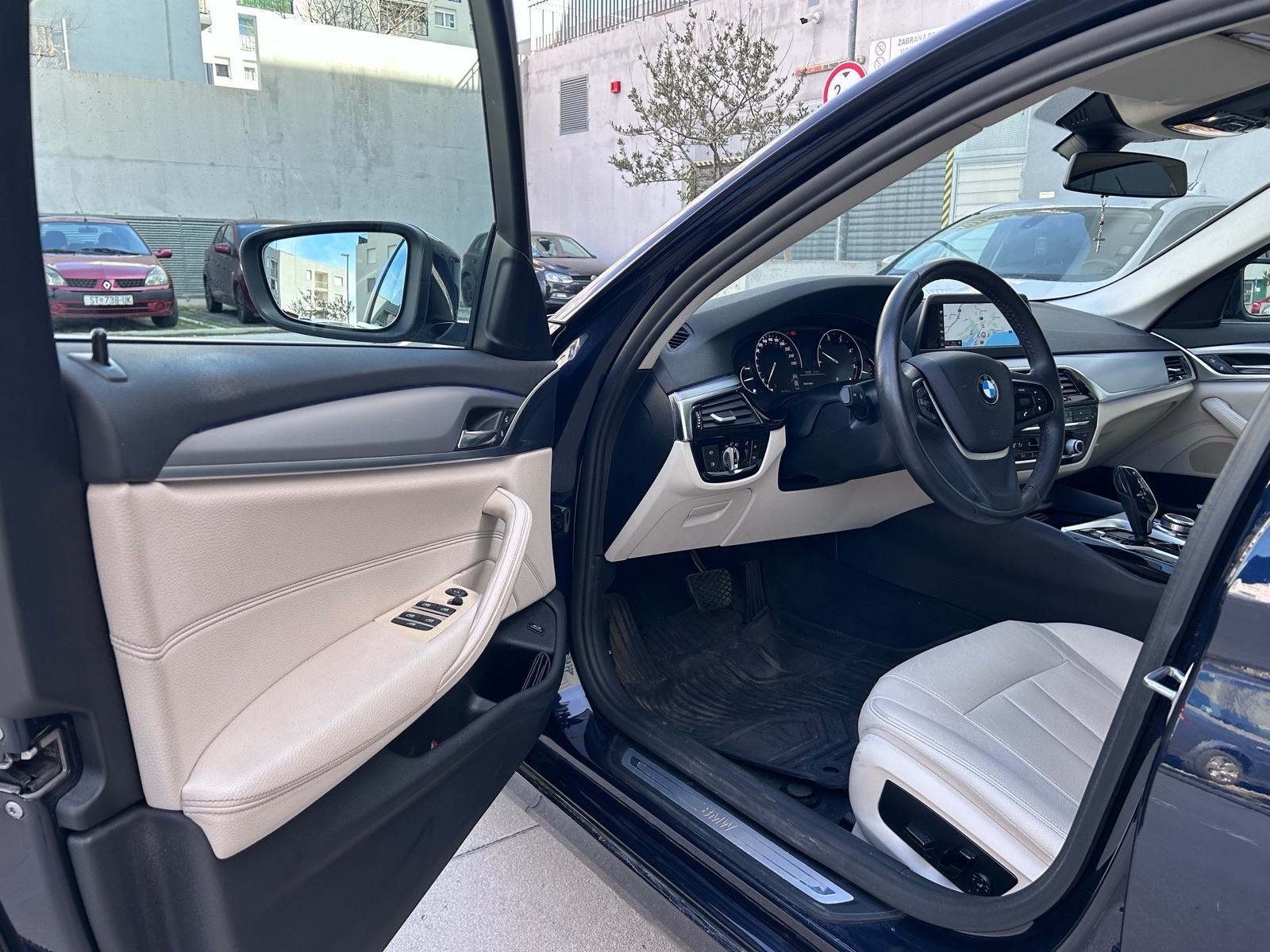 BMW serija 5 520d automatik, fotografija 7