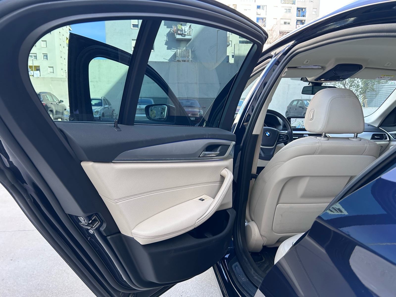 BMW serija 5 520d automatik, fotografija 8