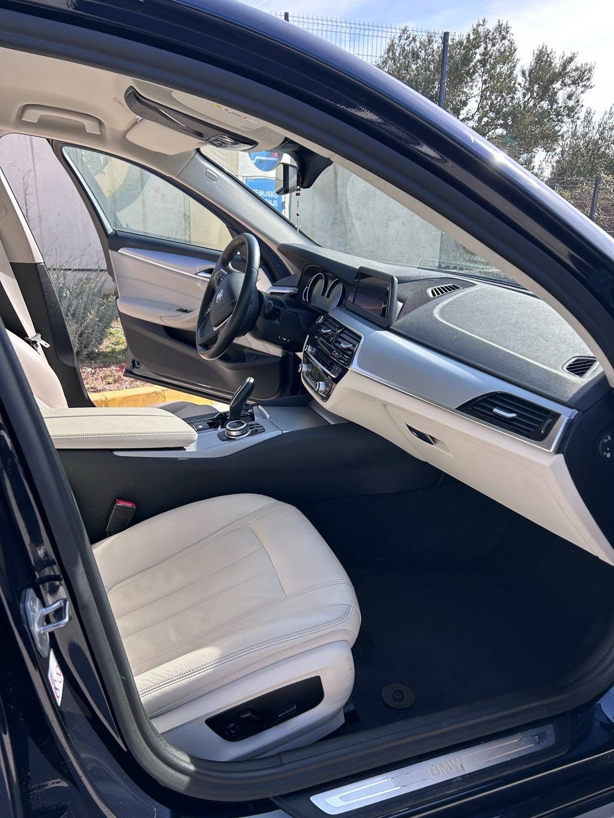 BMW serija 5 520d automatik, fotografija 16