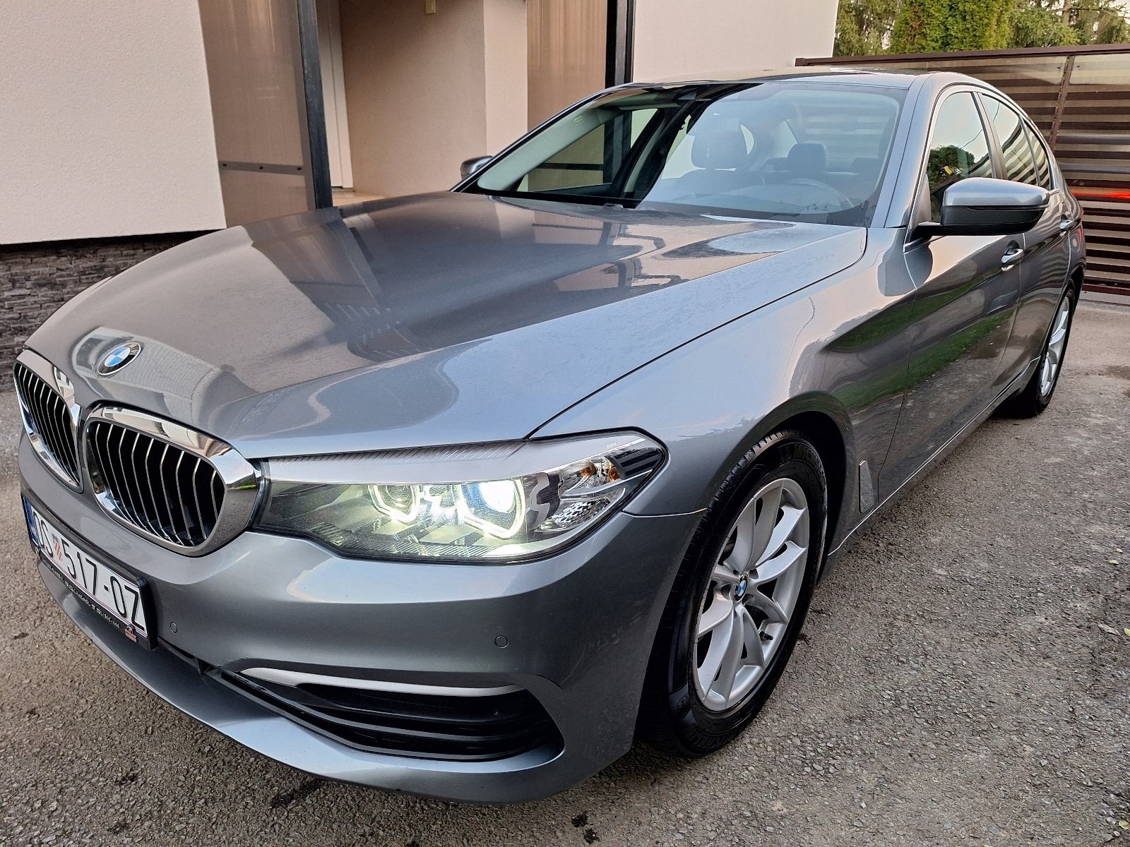 BMW serija 5, 520 d, fotografija 9