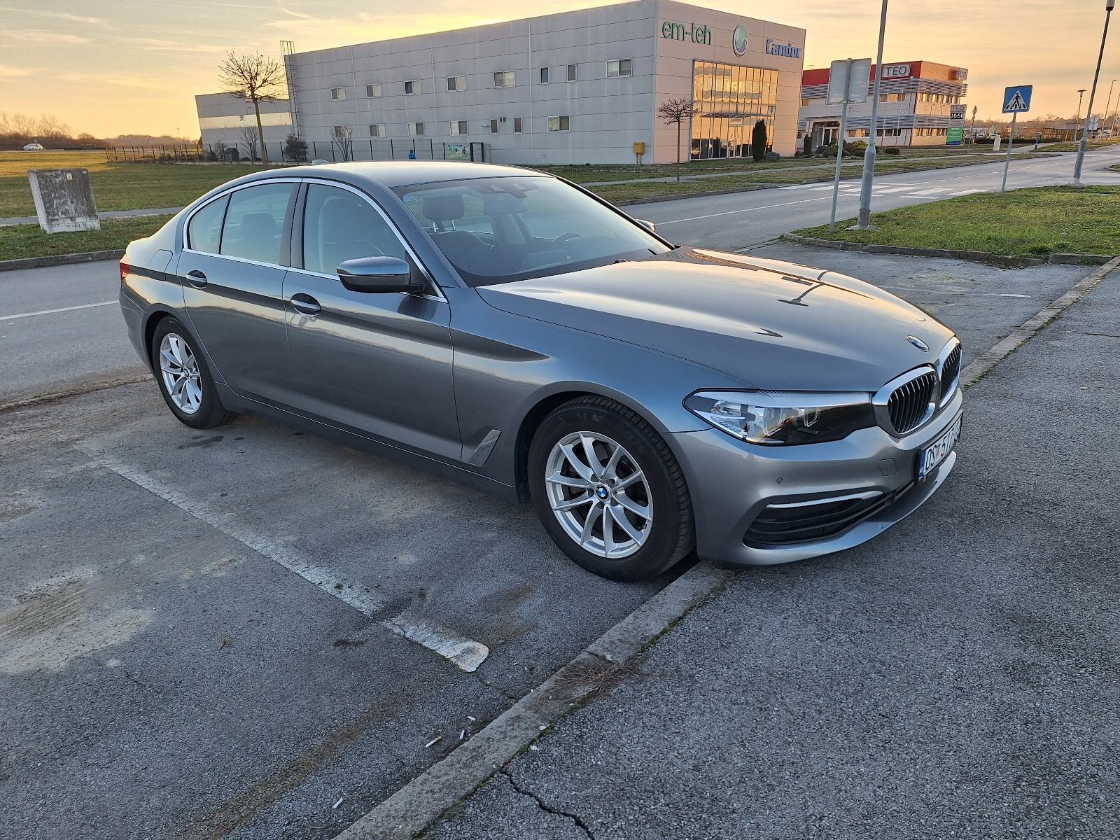 BMW serija 5, 520 d, pogled izvana - slika 2