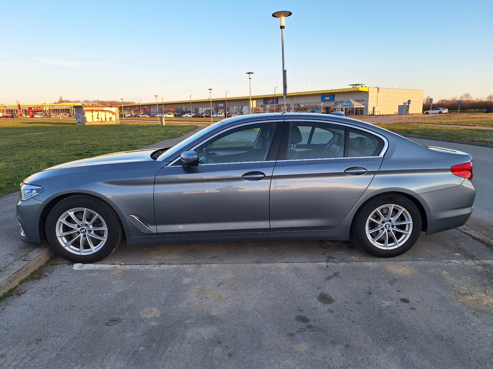 BMW serija 5, 520 d, fotografija 8