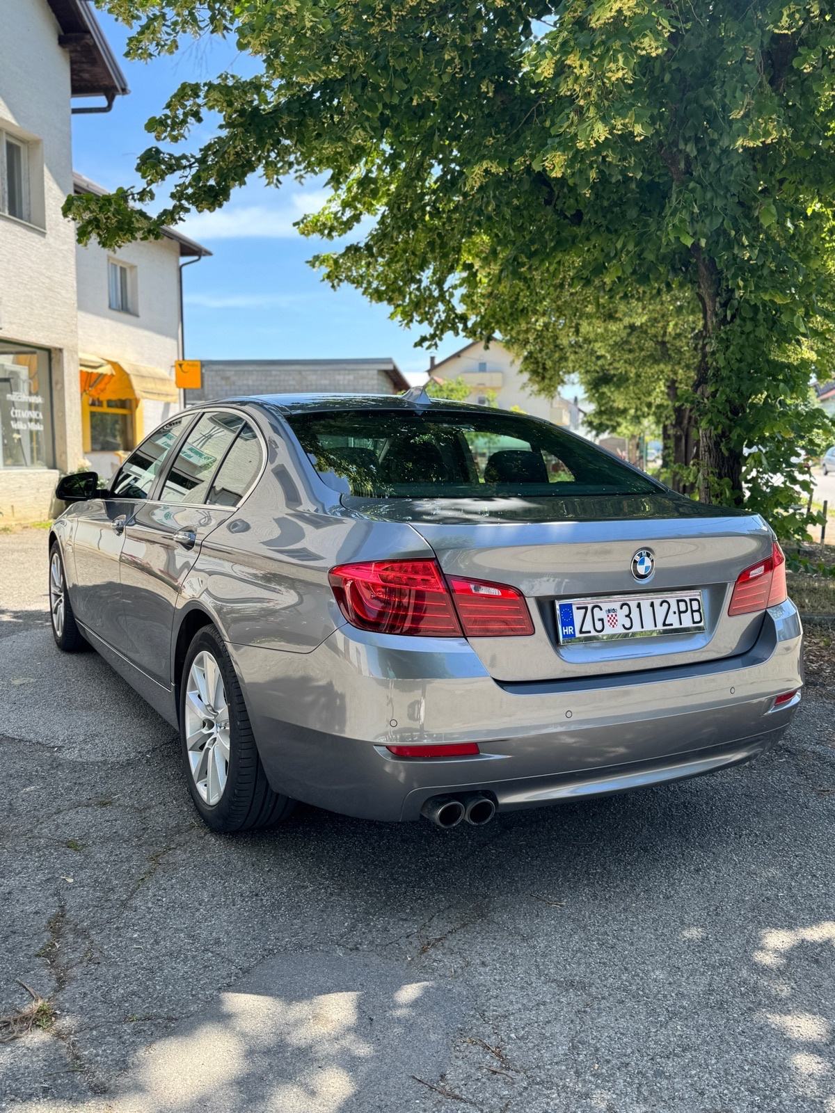 BMW serija 5 520d automatik, fotografija 5