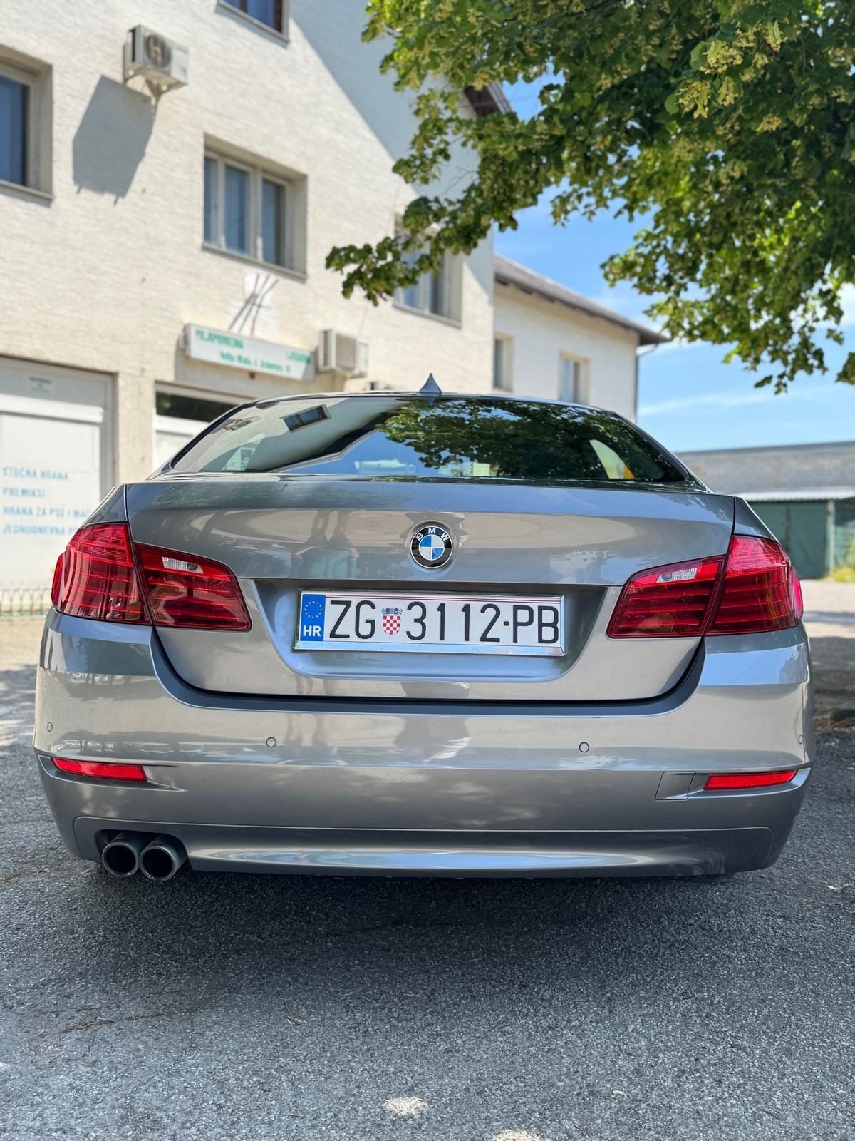 BMW serija 5 520d automatik, fotografija 4