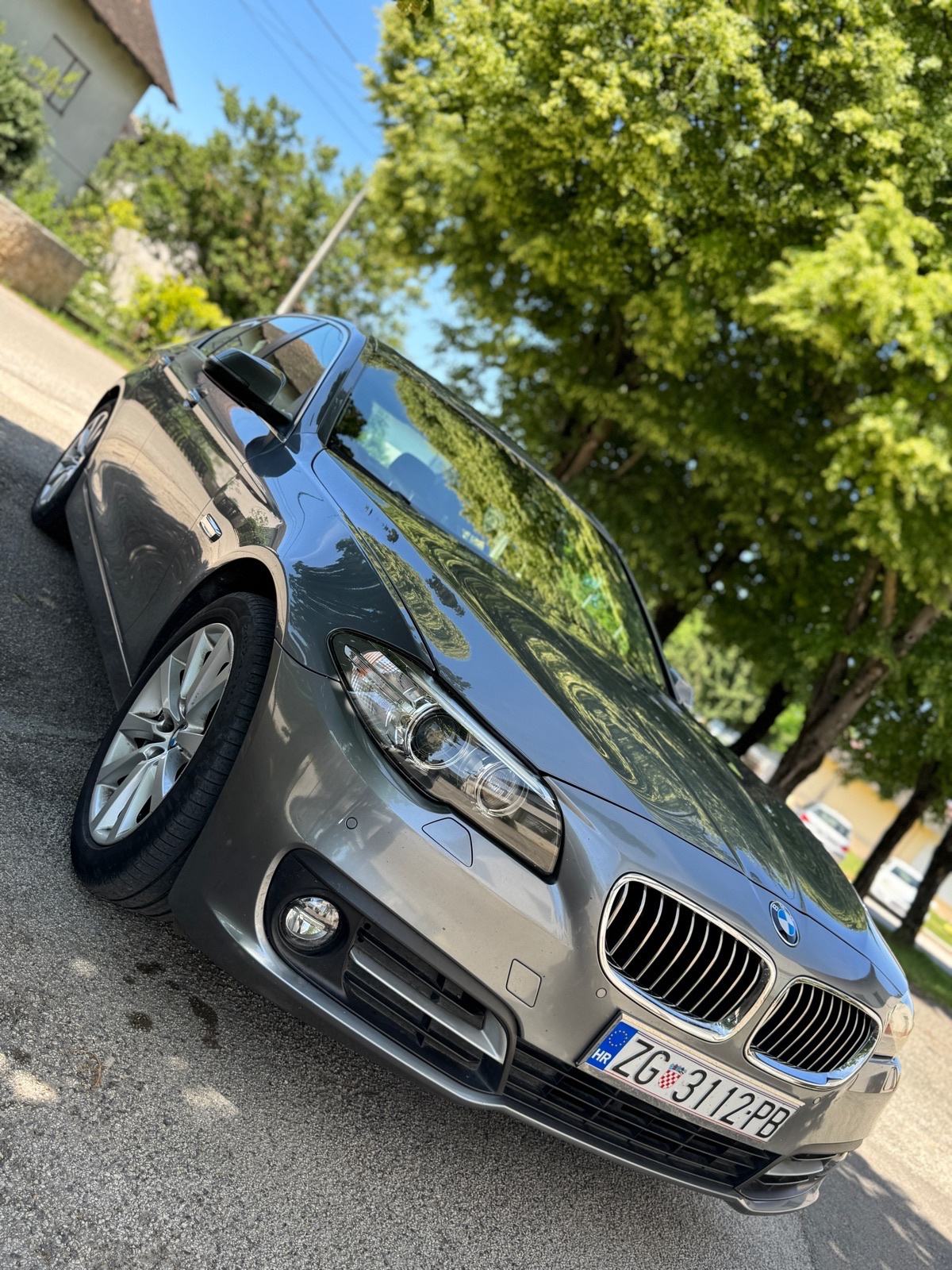 BMW serija 5 520d automatik, fotografija 2
