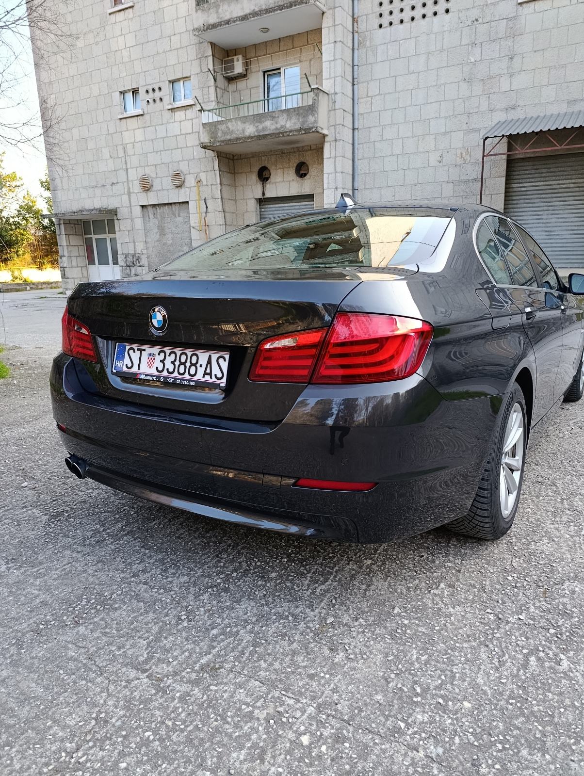 BMW serija 5 520d automatik, fotografija 6