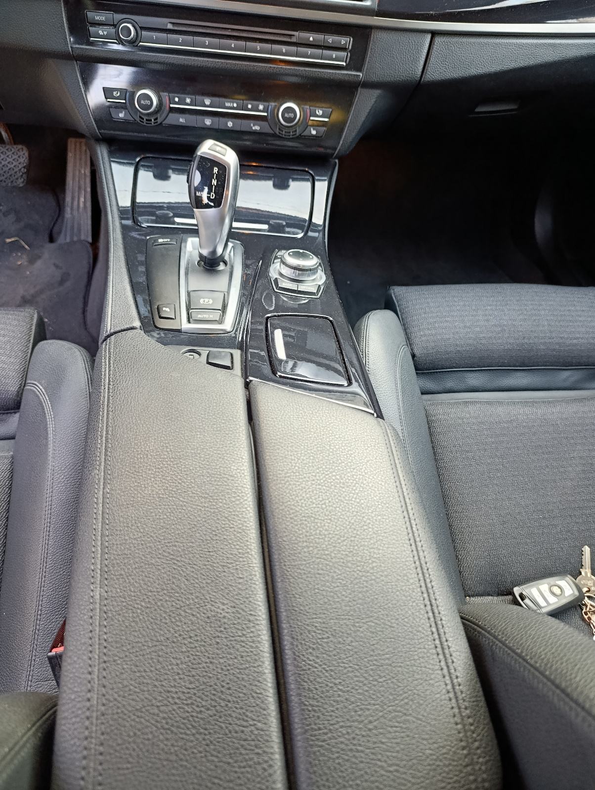 BMW serija 5 520d automatik, fotografija 12
