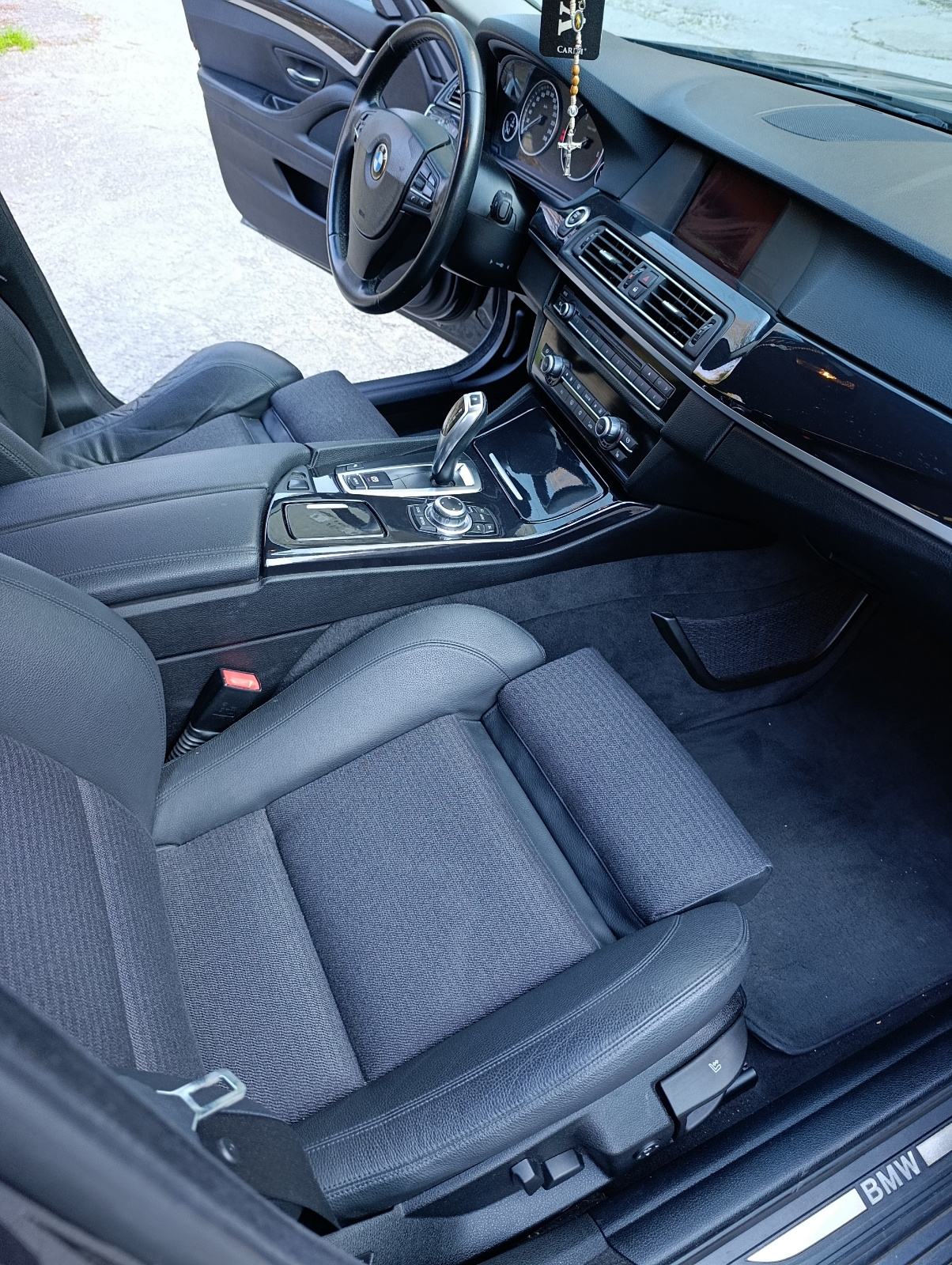 BMW serija 5 520d automatik, fotografija 11