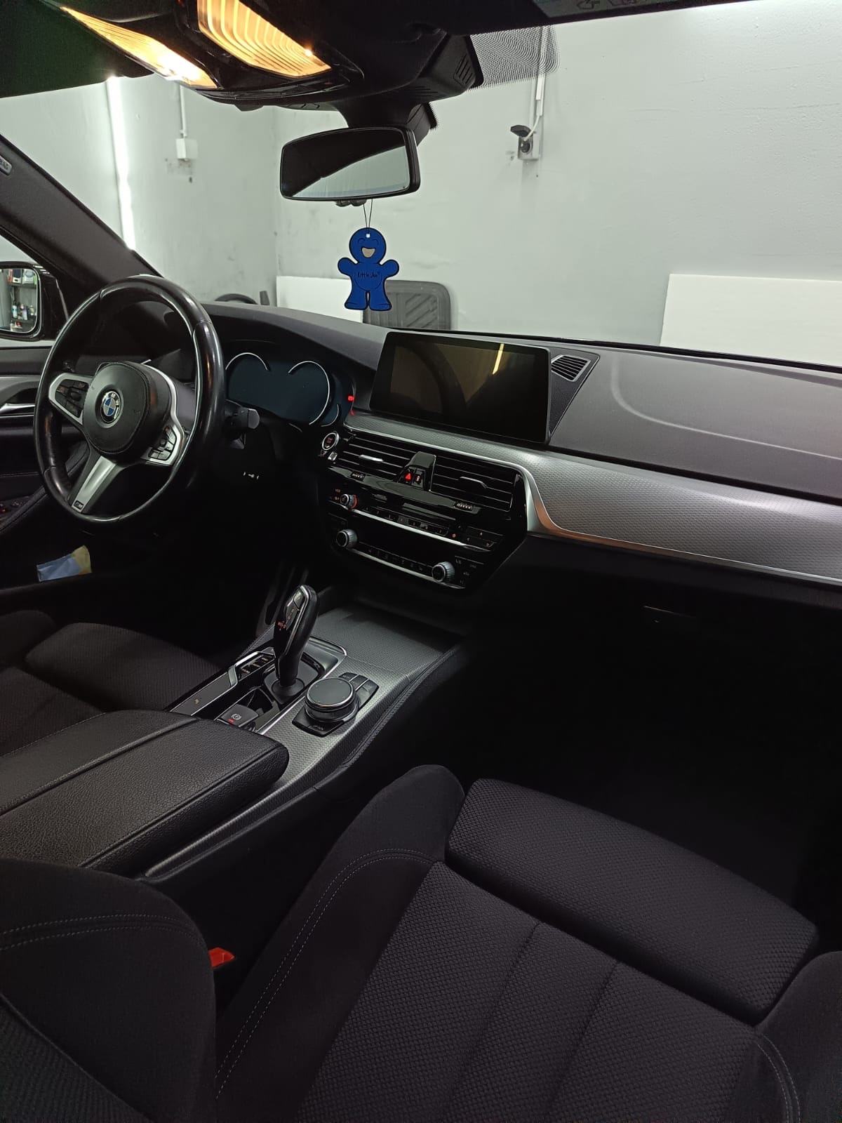 BMW serija 5 520d, fotografija 7