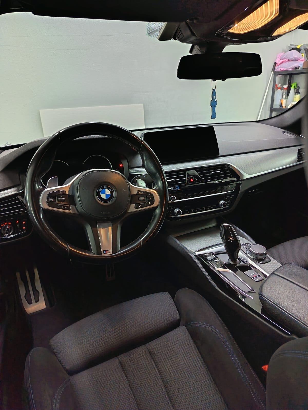 BMW serija 5 520d, fotografija 8