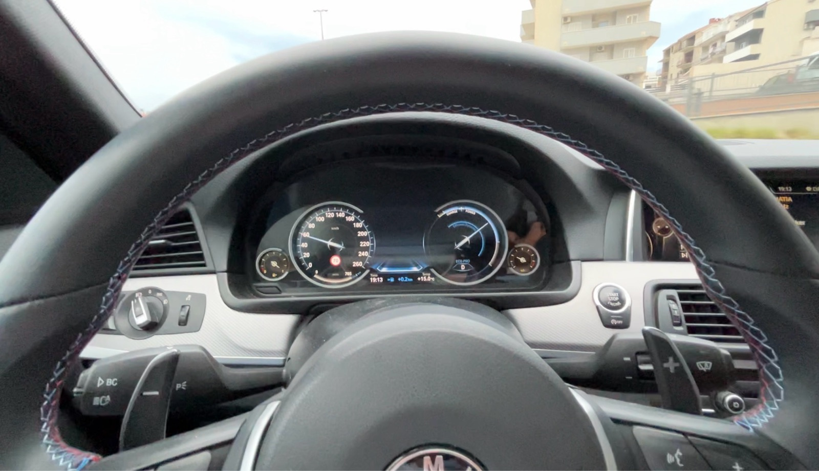 BMW serija 5 520d automatik, fotografija 15
