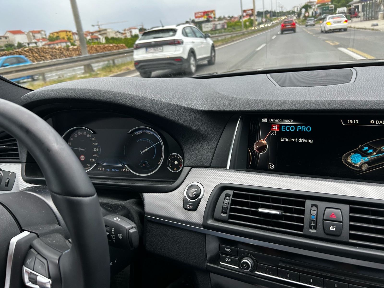 BMW serija 5 520d automatik, fotografija 16