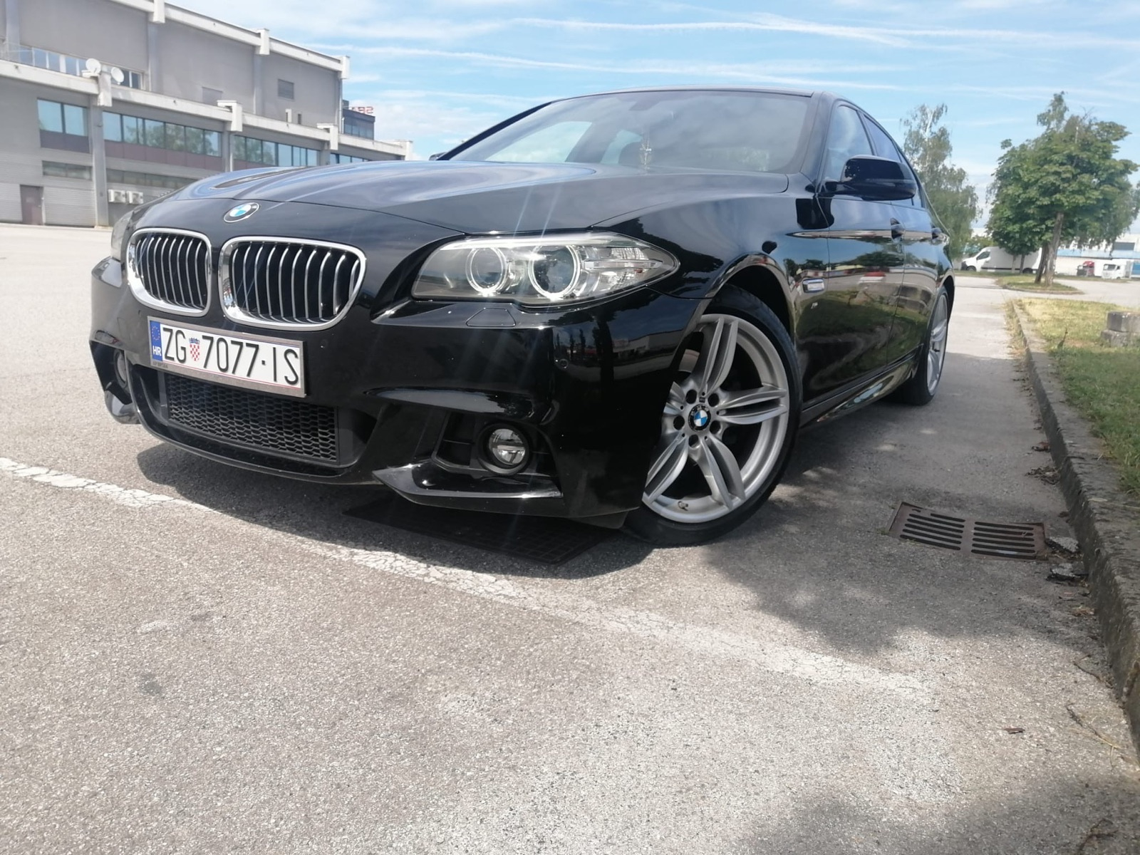BMW serija 5 520d automatik, fotografija 2
