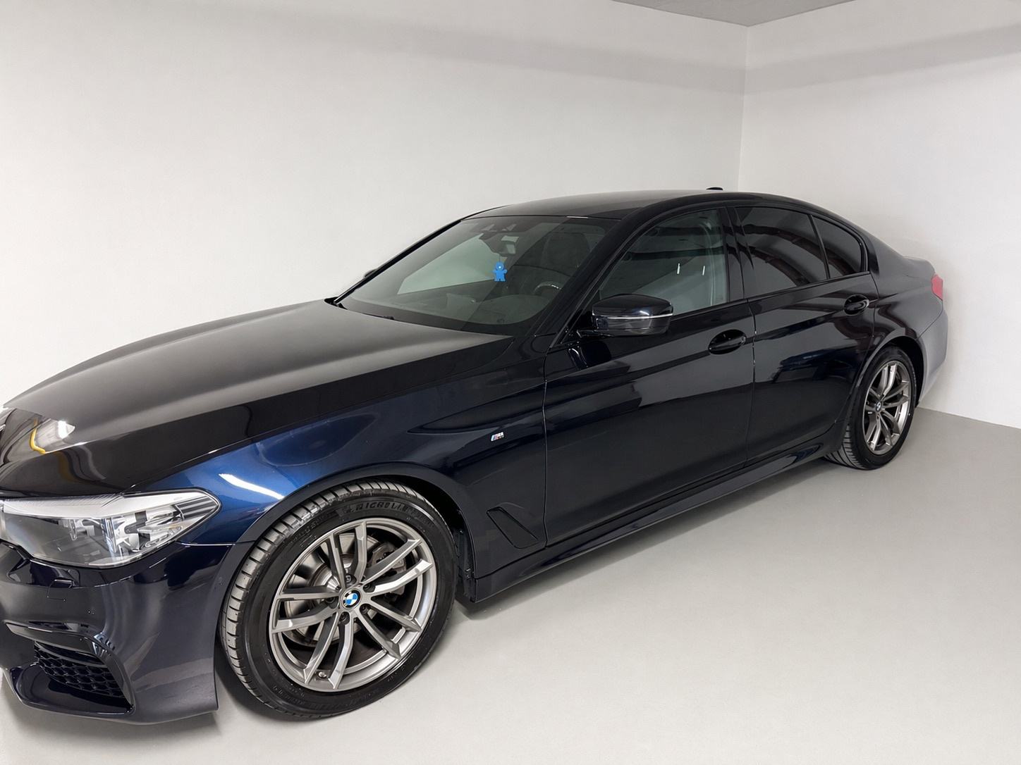 BMW serija 5 520d, fotografija 9