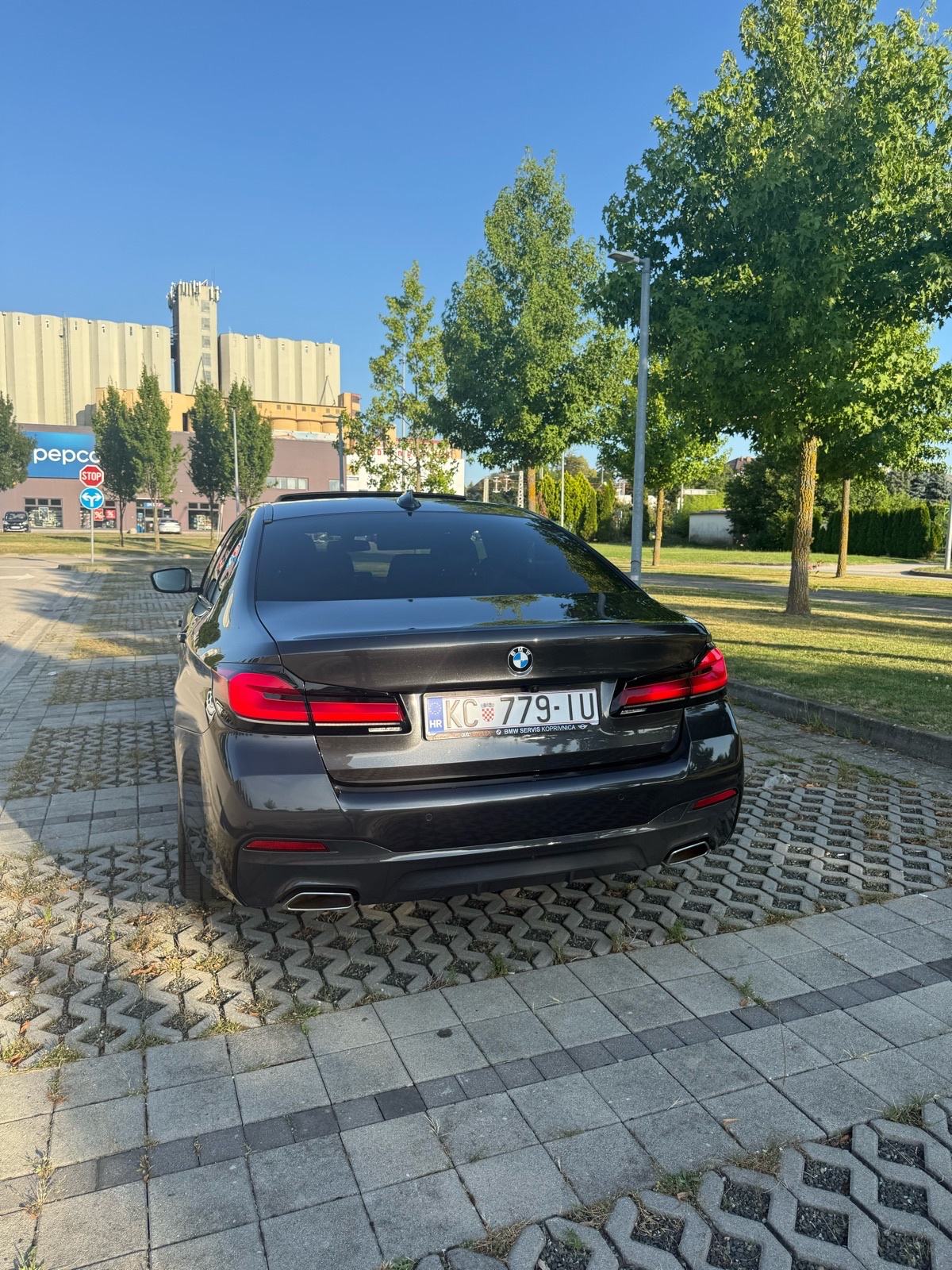 BMW 520d M Sport I 360 I Laserlight I Ventilirana sjedala, fotografija 4
