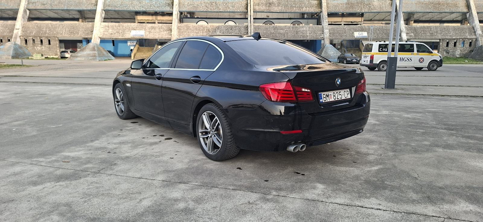 BMW serija 5 520d automatik, fotografija 7