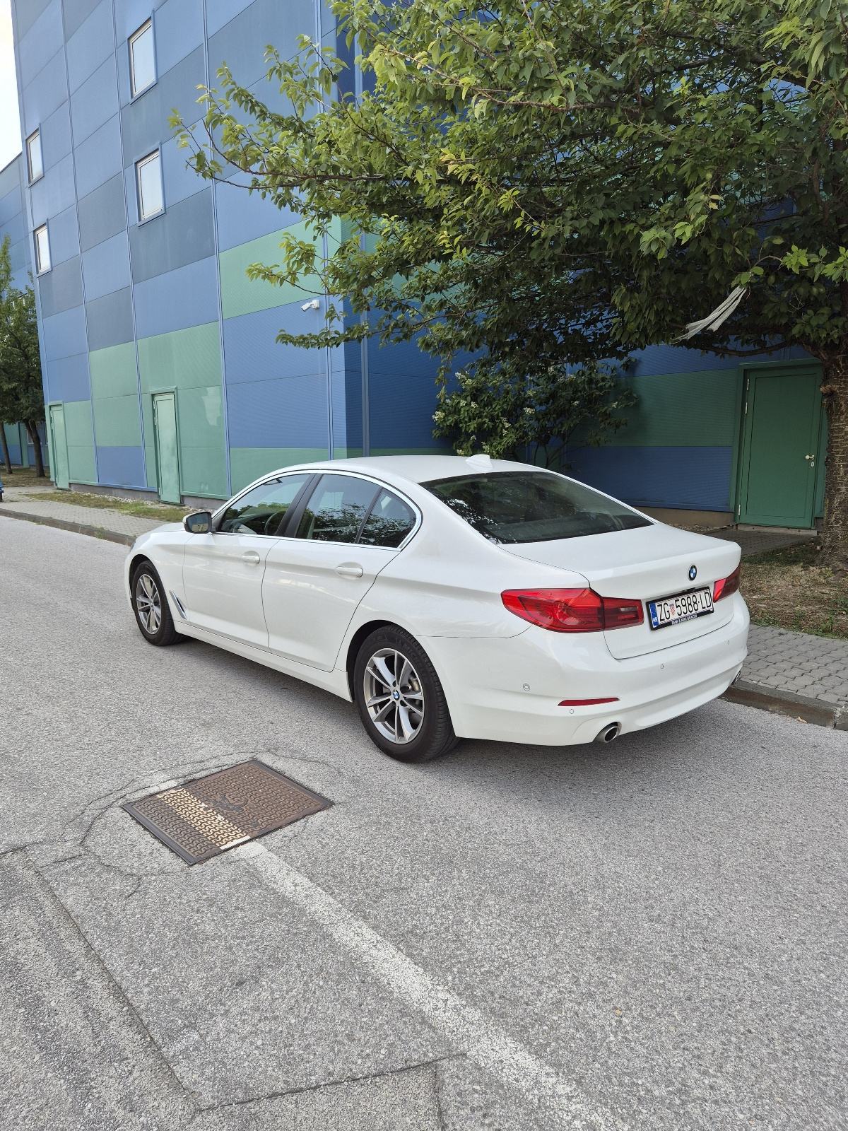 BMW serija 5 520d automatik, fotografija 3