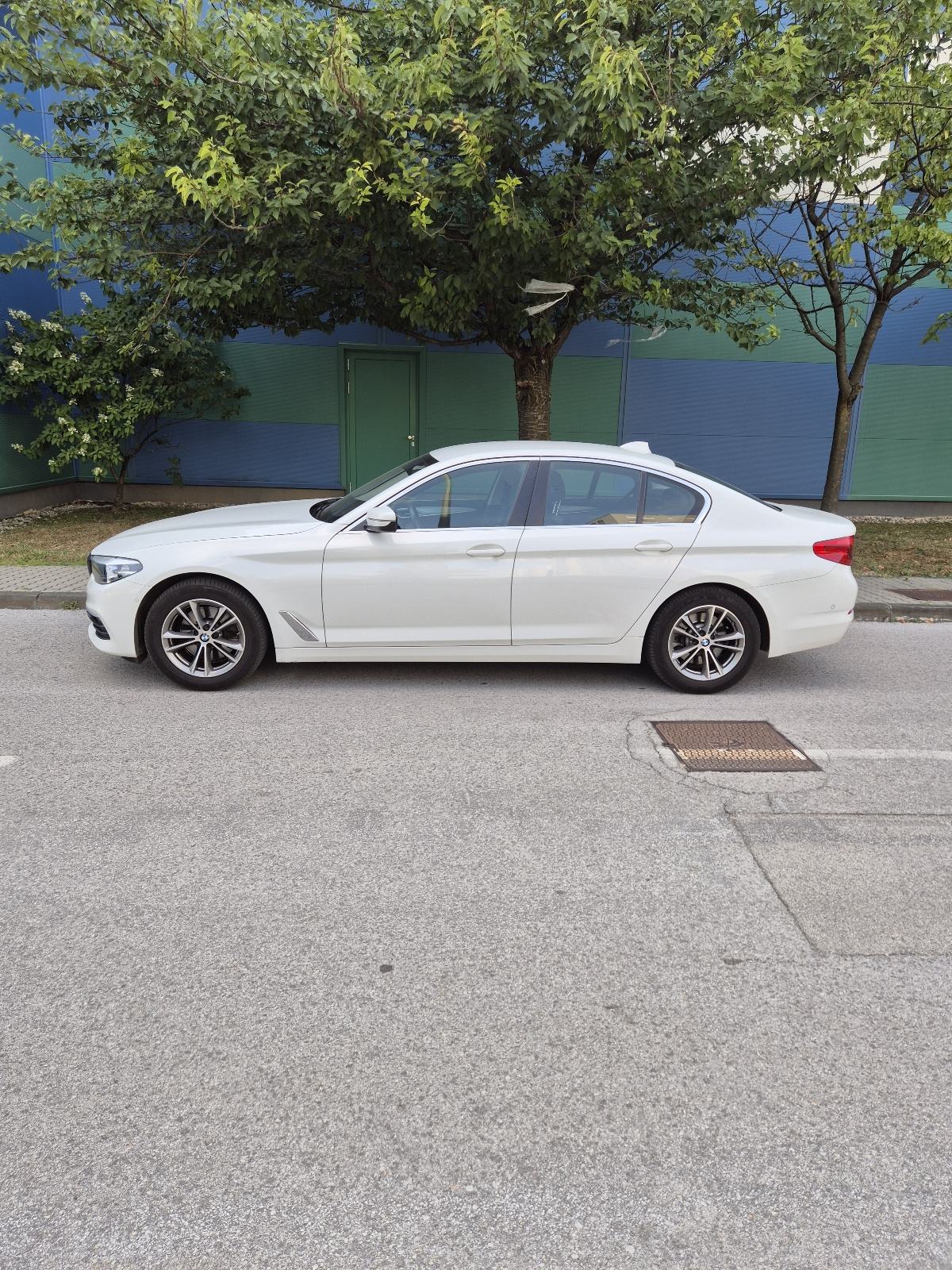 BMW serija 5 520d automatik, fotografija 2