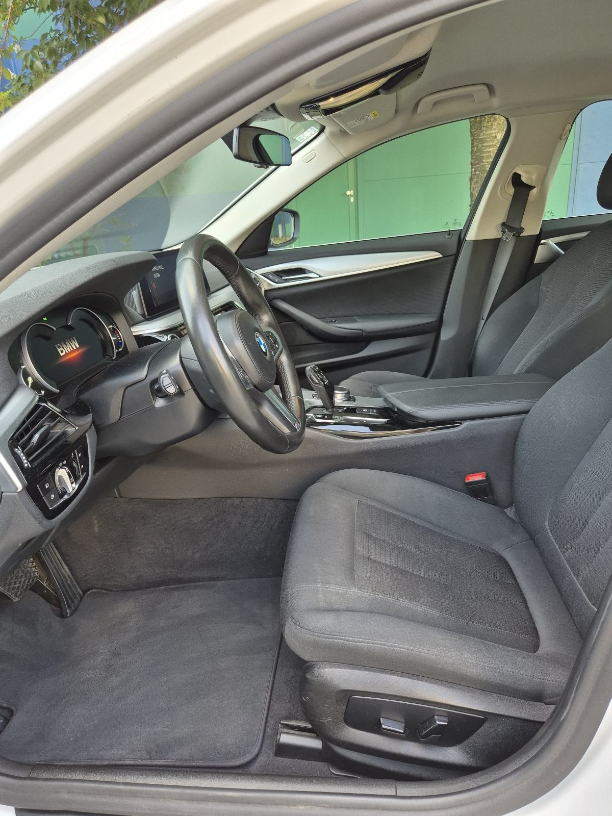 BMW serija 5 520d automatik, fotografija 12
