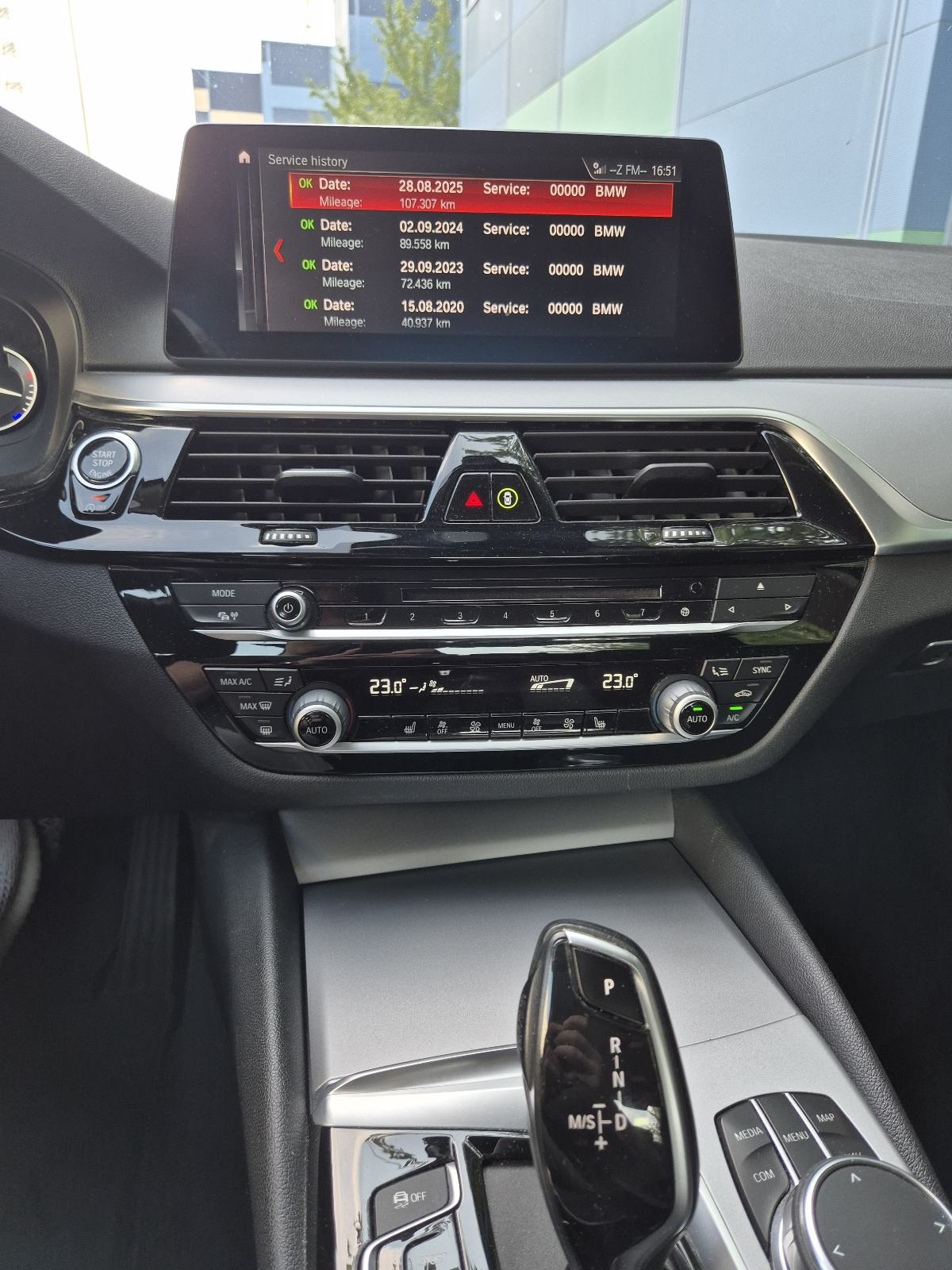 BMW serija 5 520d automatik, fotografija 18
